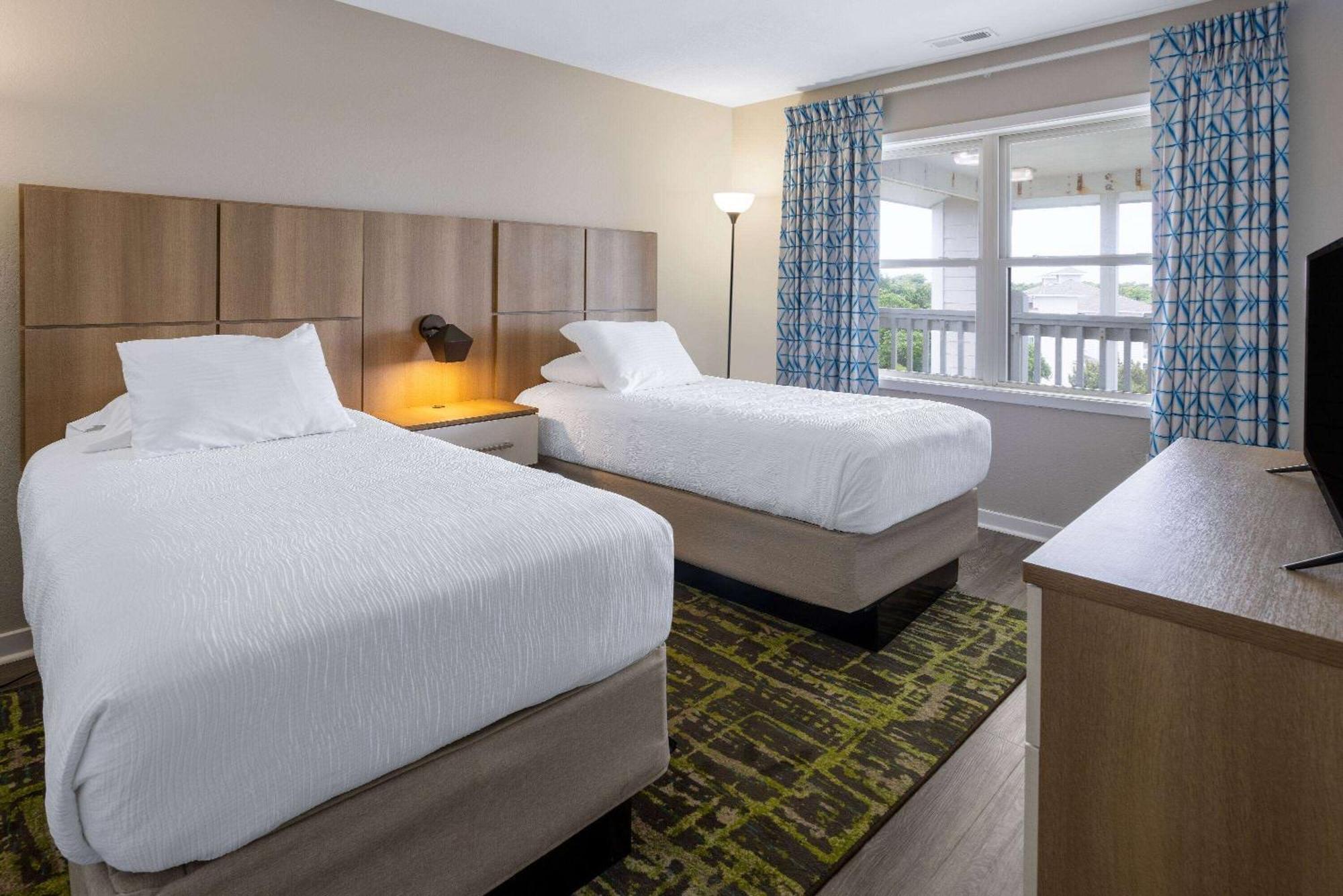 Atlantic Beach Resort, A Ramada By Wyndham Bagian luar foto