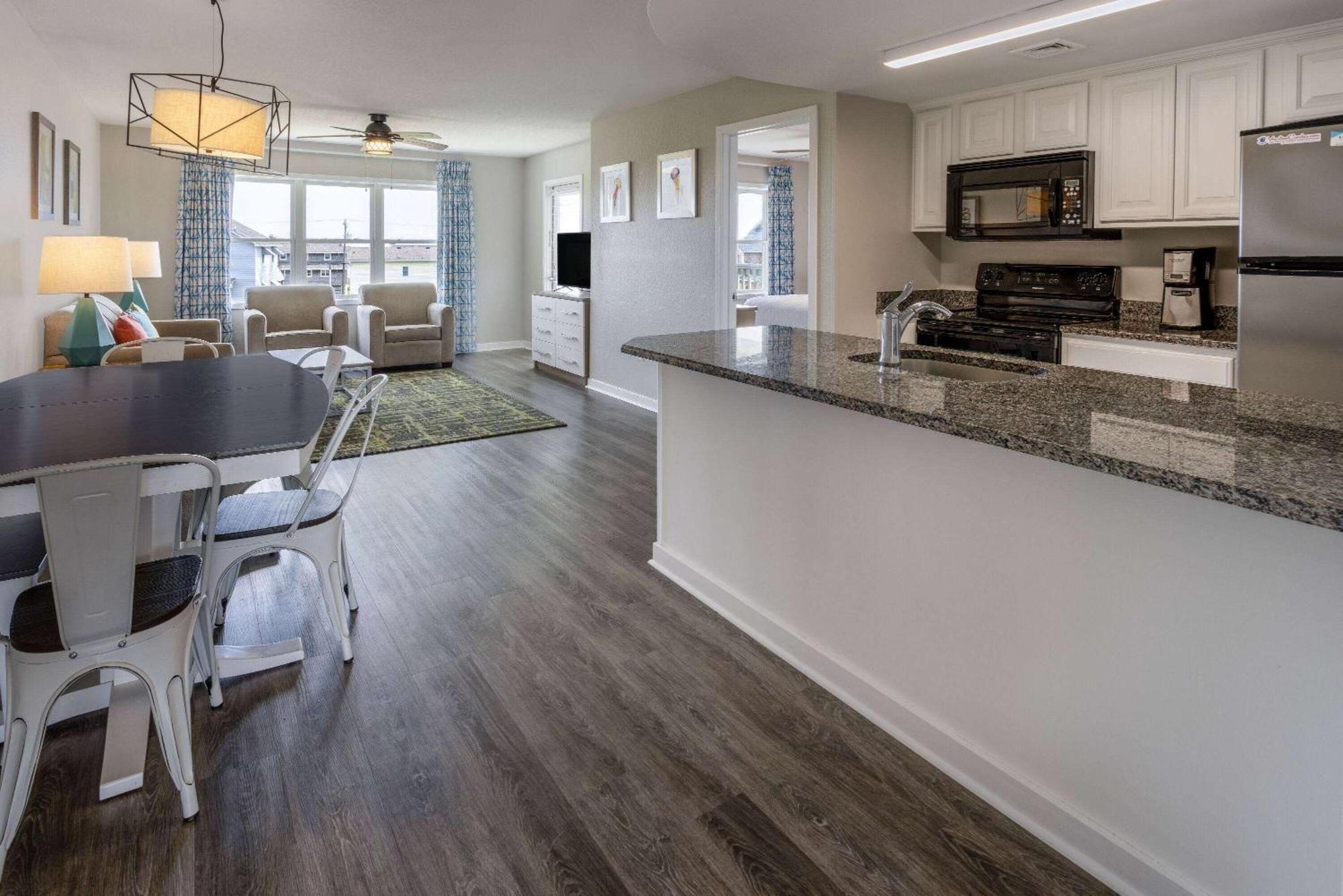 Atlantic Beach Resort, A Ramada By Wyndham Bagian luar foto