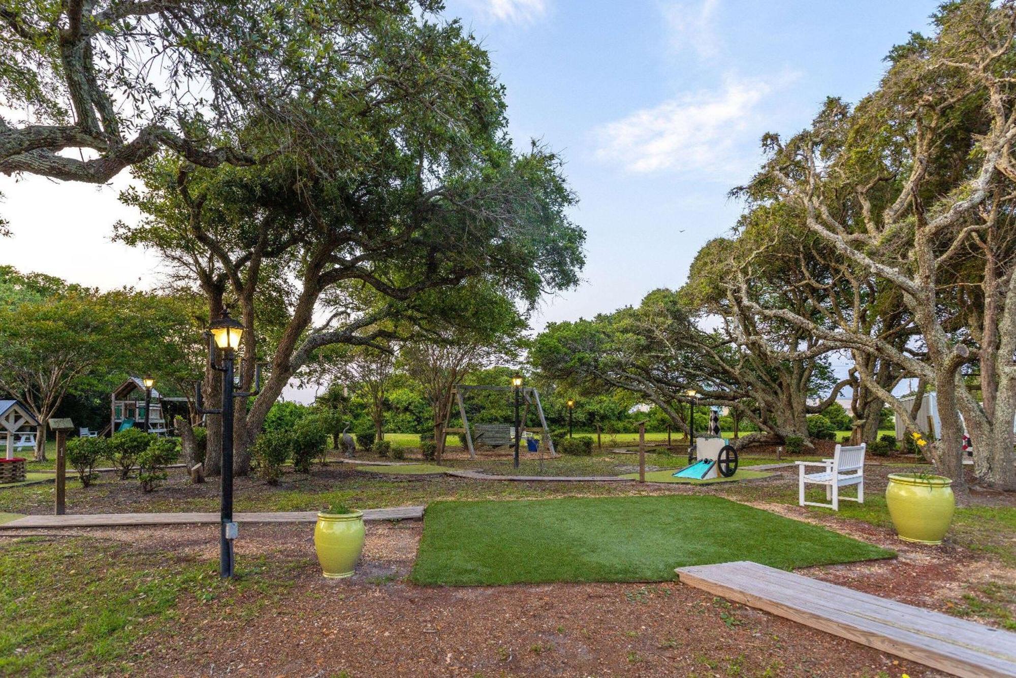 Atlantic Beach Resort, A Ramada By Wyndham Bagian luar foto