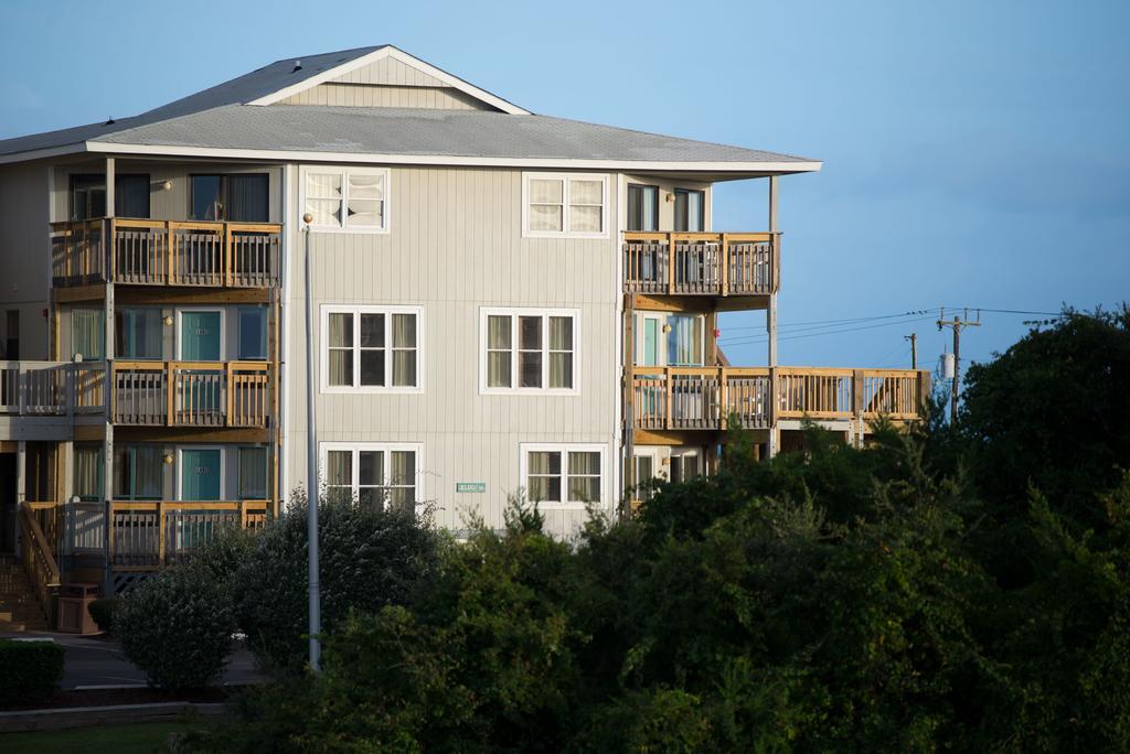 Atlantic Beach Resort, A Ramada By Wyndham Bagian luar foto
